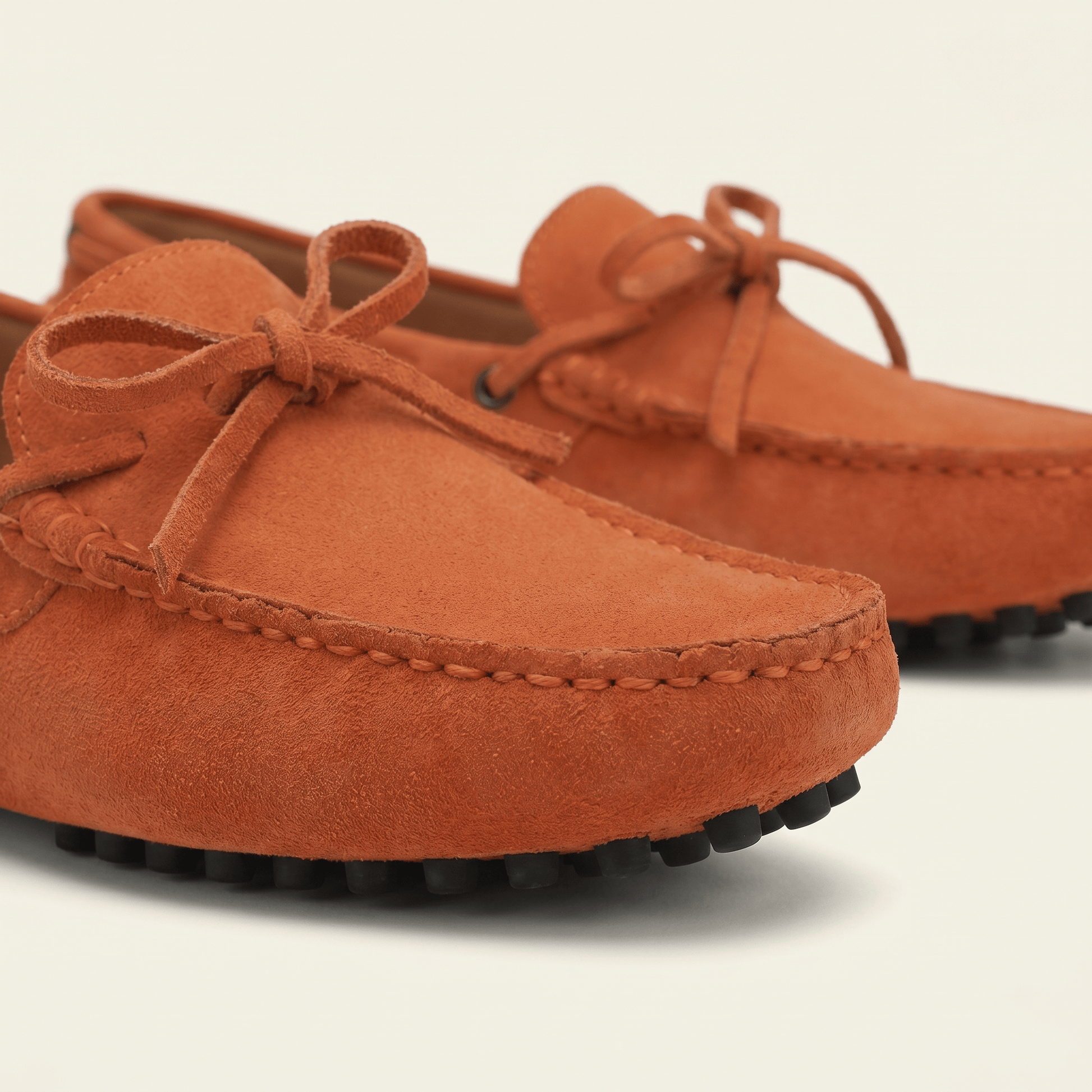 Mocassin à Picots en Daim avec Lacets Décoratifs