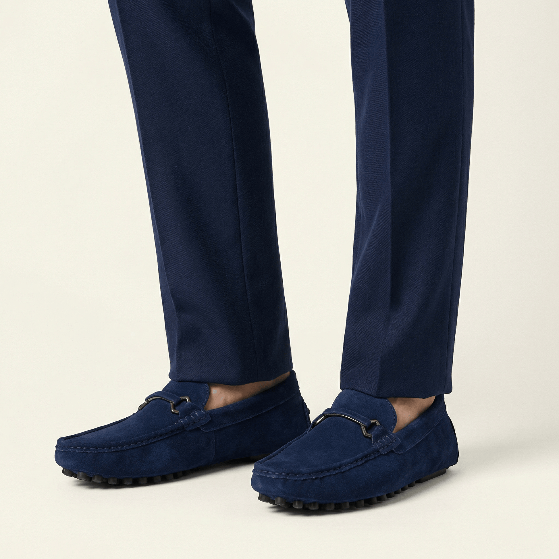 Mocassin à Picots en Daim avec Ornement Métallique