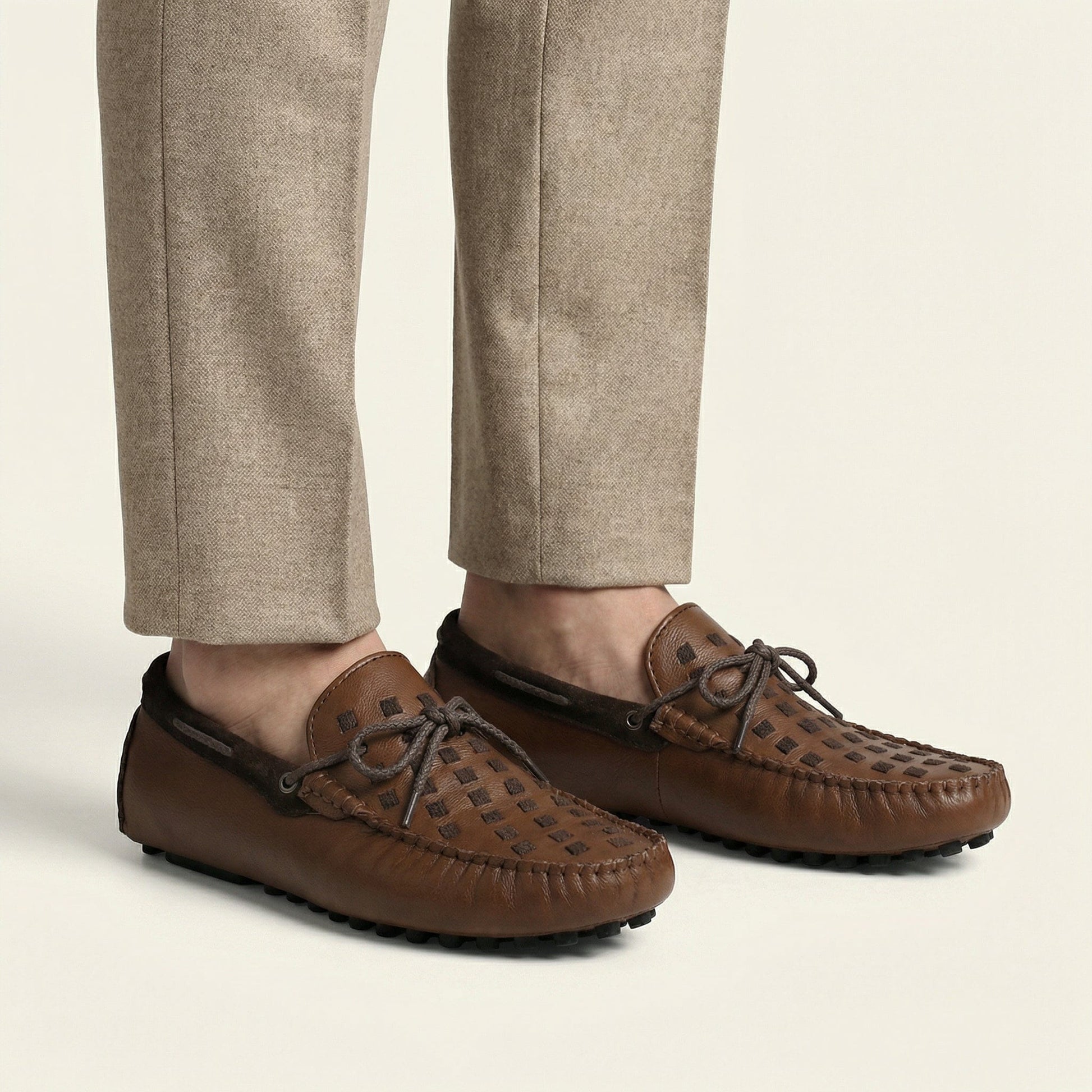 Mocassin à Picots Tressé en Cuir avec Lacets Décoratifs