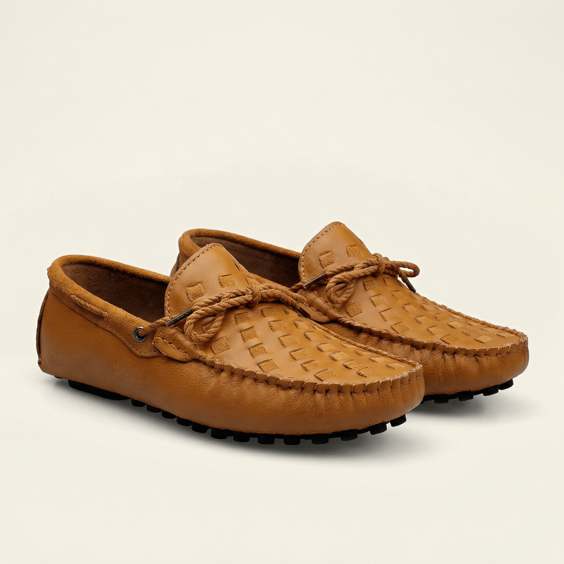 Mocassin à Picots Tressé en Cuir avec Lacets Décoratifs
