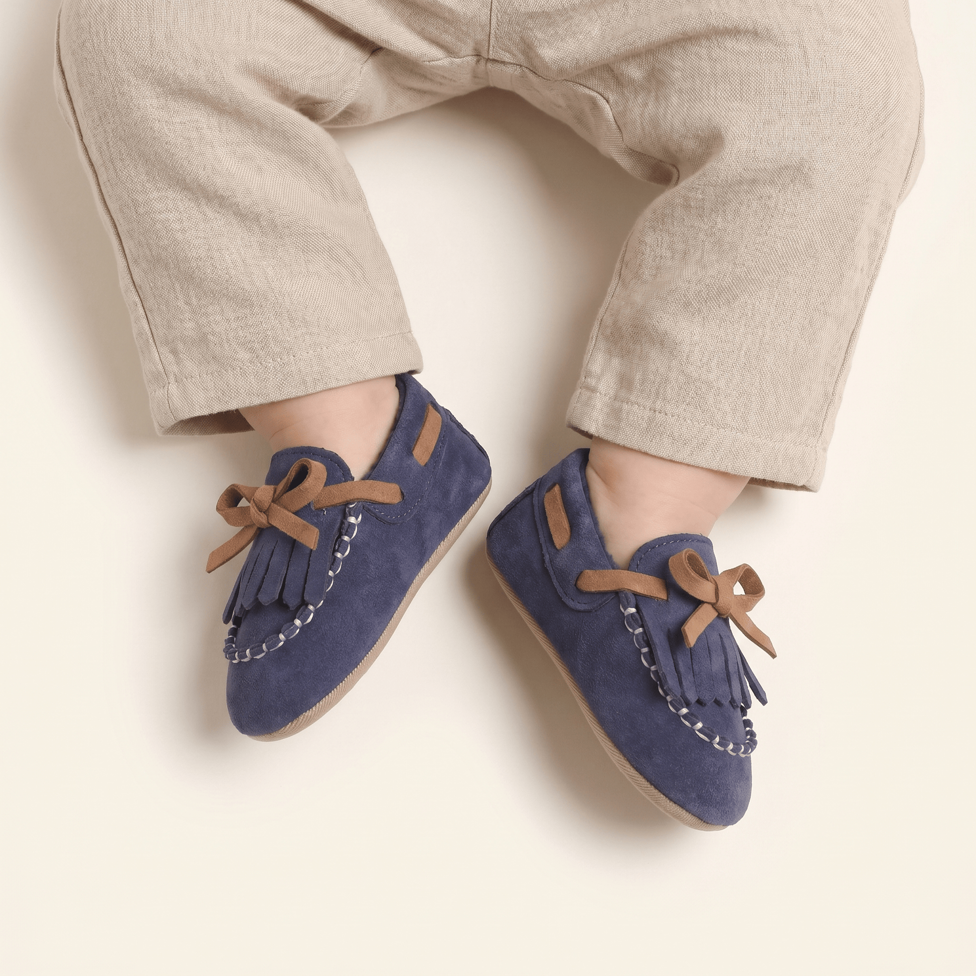 Mocassin Bébé à Frange en Cuir Suédé
