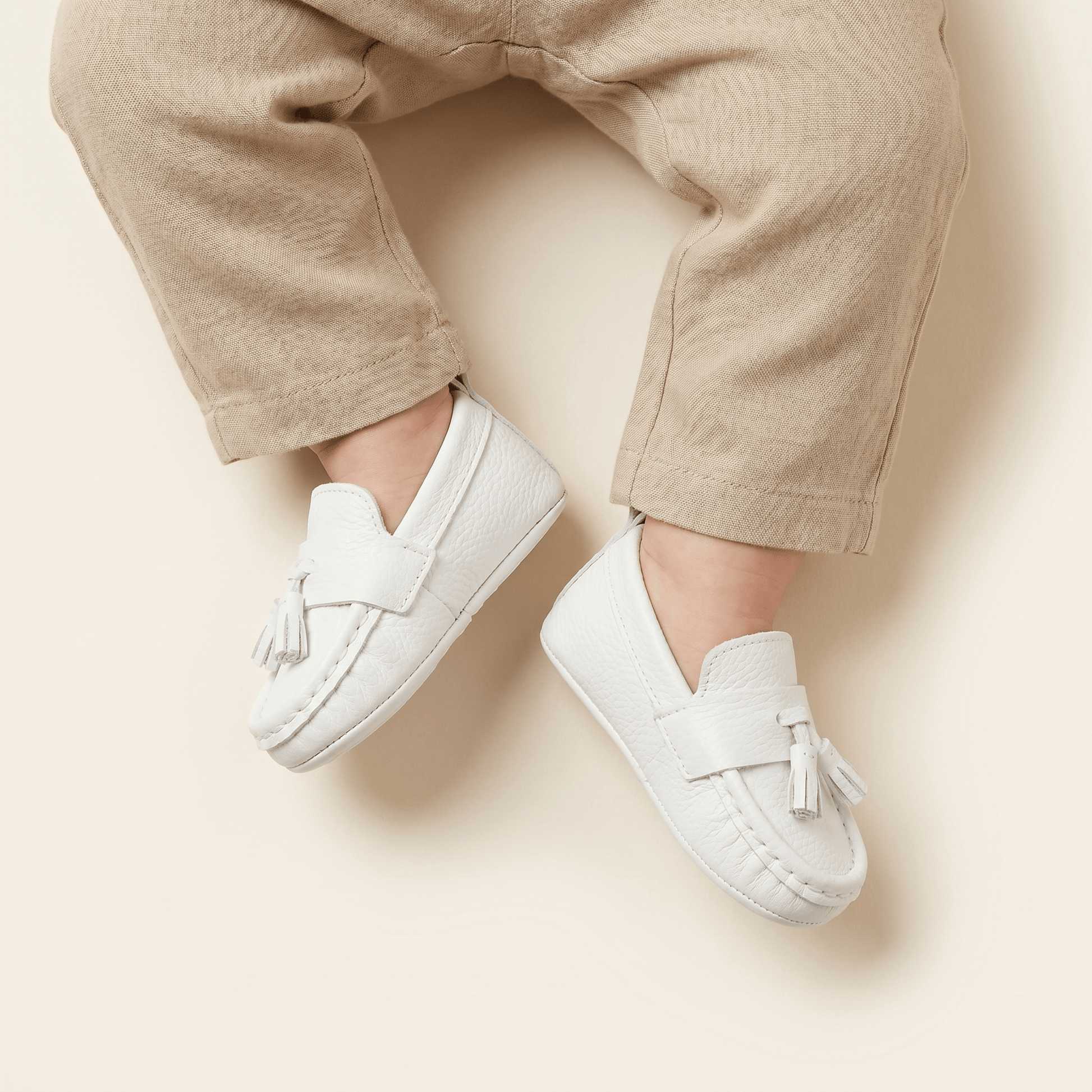 Mocassin Bébé à Glands en Cuir