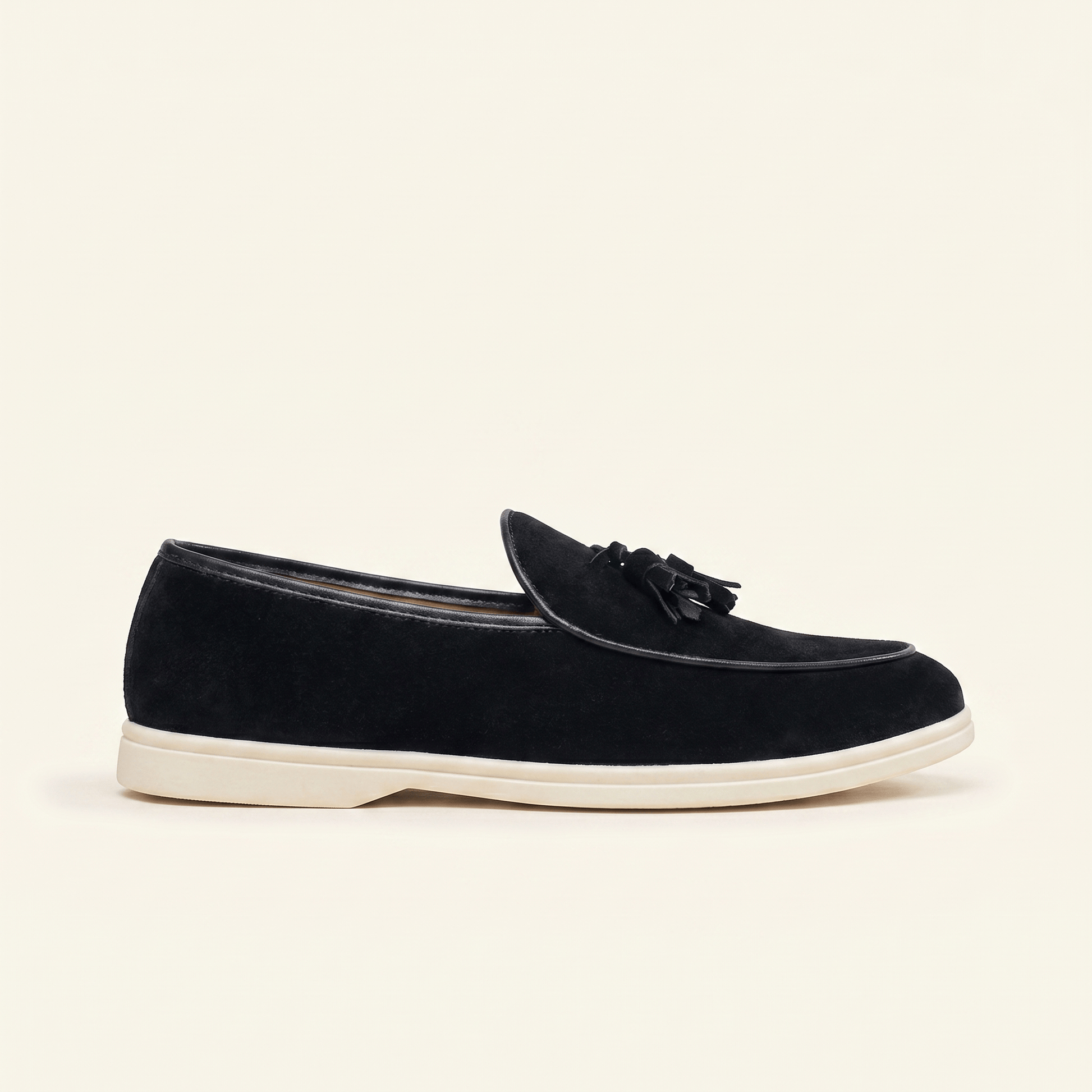 Mocassin Homme à Glands en Suédé Semelle Blanche