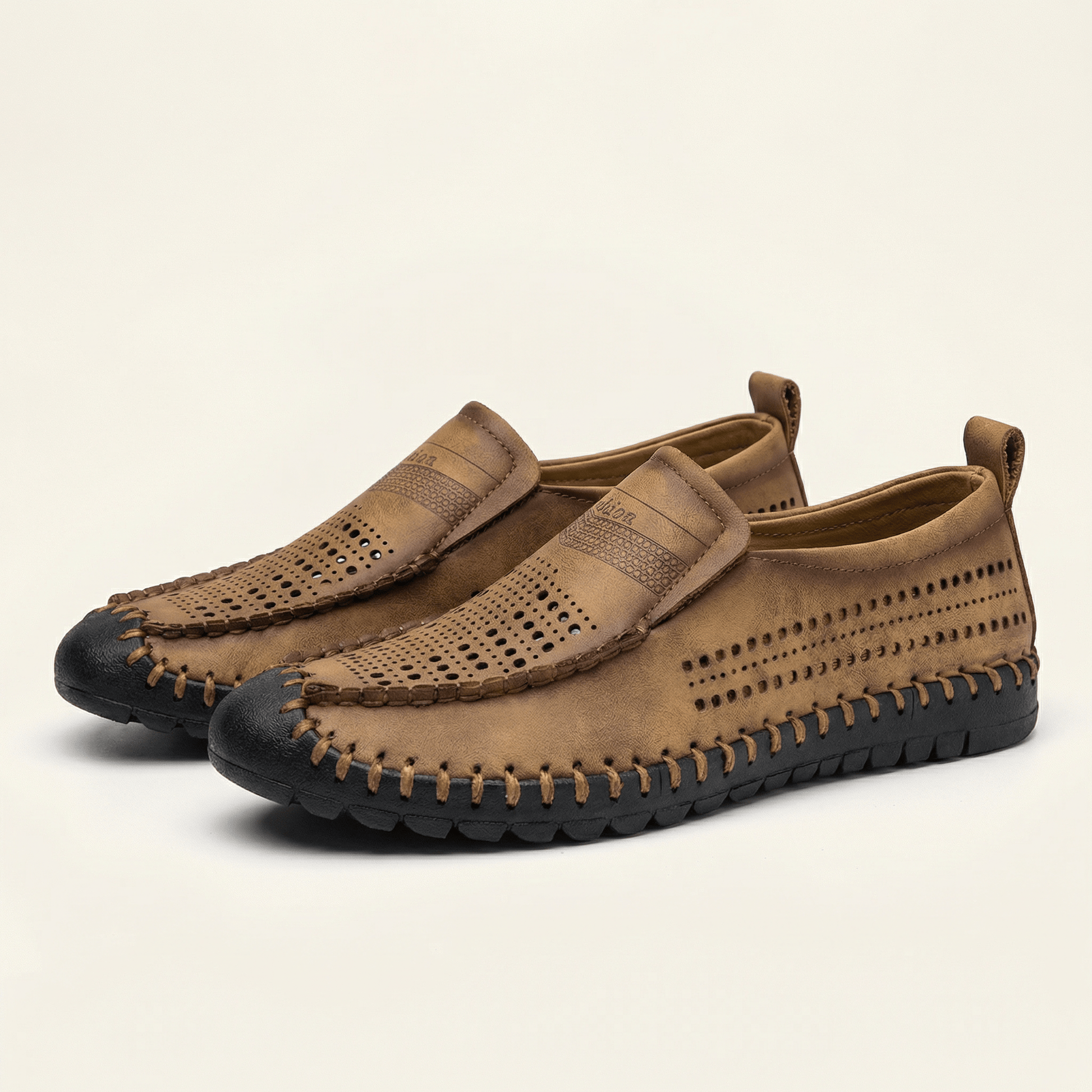 Mocassin Homme de Conduite en Cuir Perforé Souple