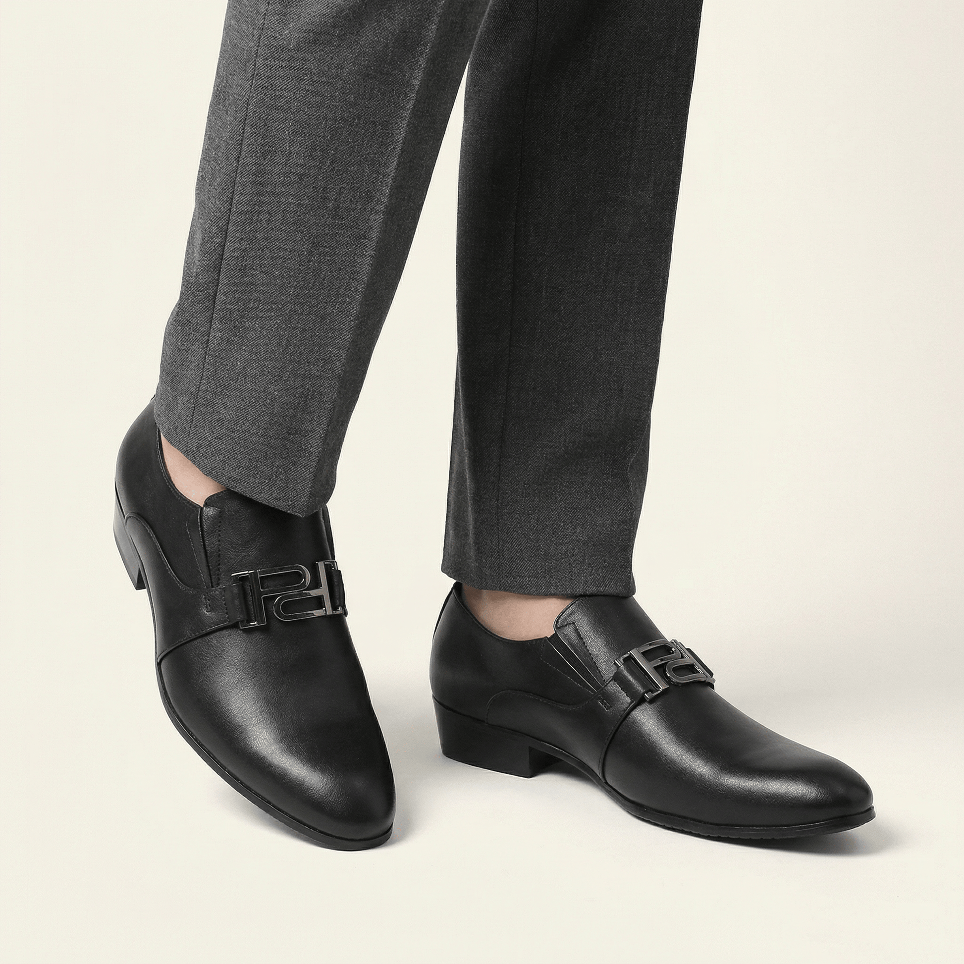 Mocassin Homme Habillé Slip-on à Ornement Métallique en Cuir