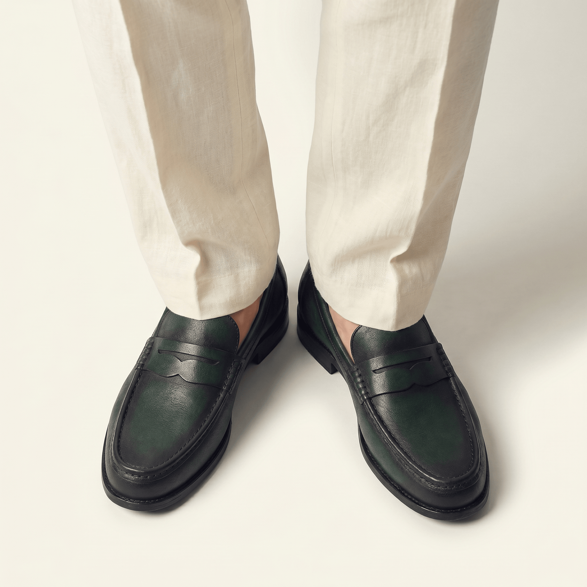 Mocassin Femme en Suédine à Couture Contrastée