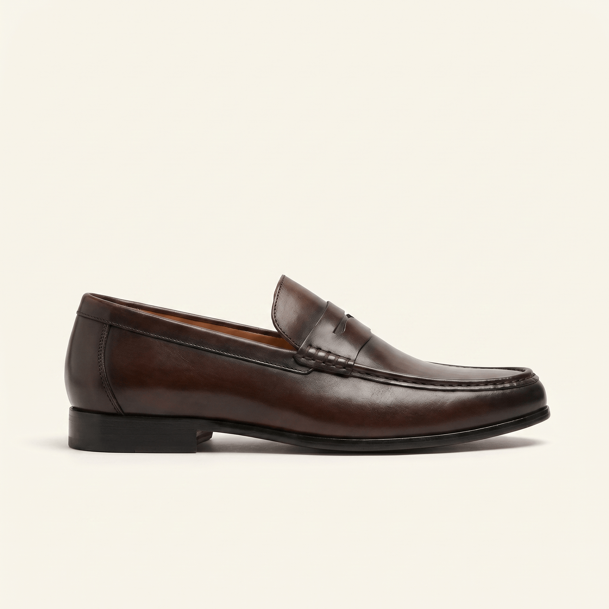 Mocassin Femme en Suédine à Couture Contrastée