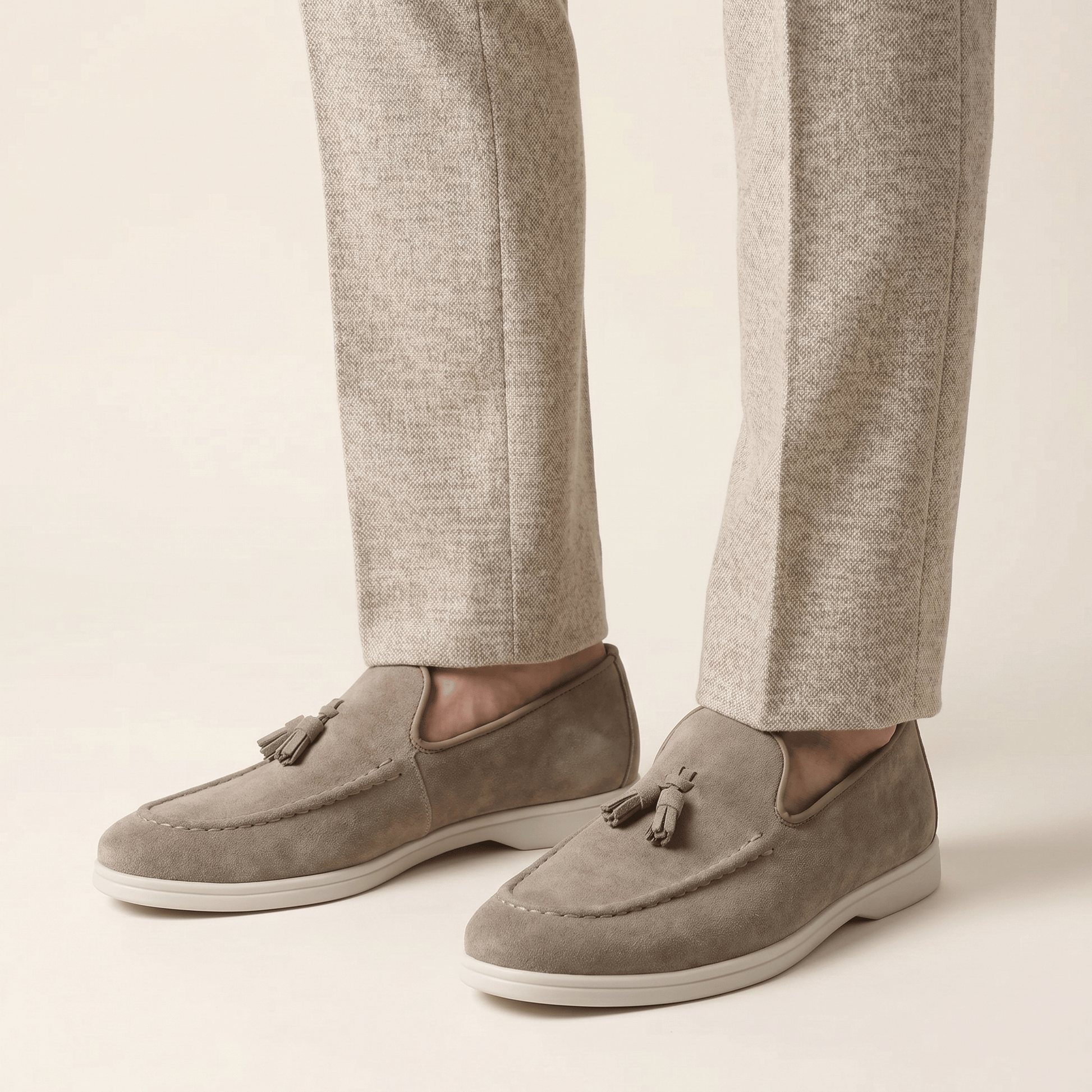 Mocassin Homme Slipper à Pampilles en Daim Semelle Blanche