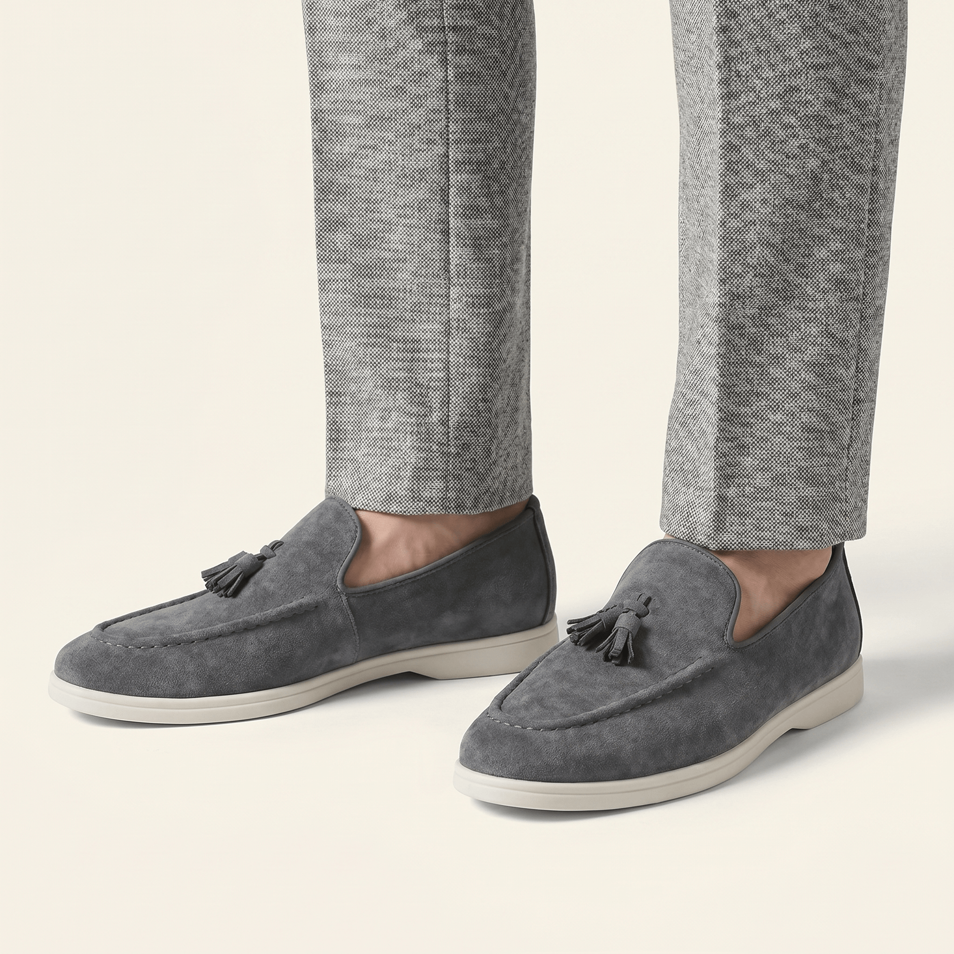 Mocassin Homme Slipper à Pampilles en Daim Semelle Blanche