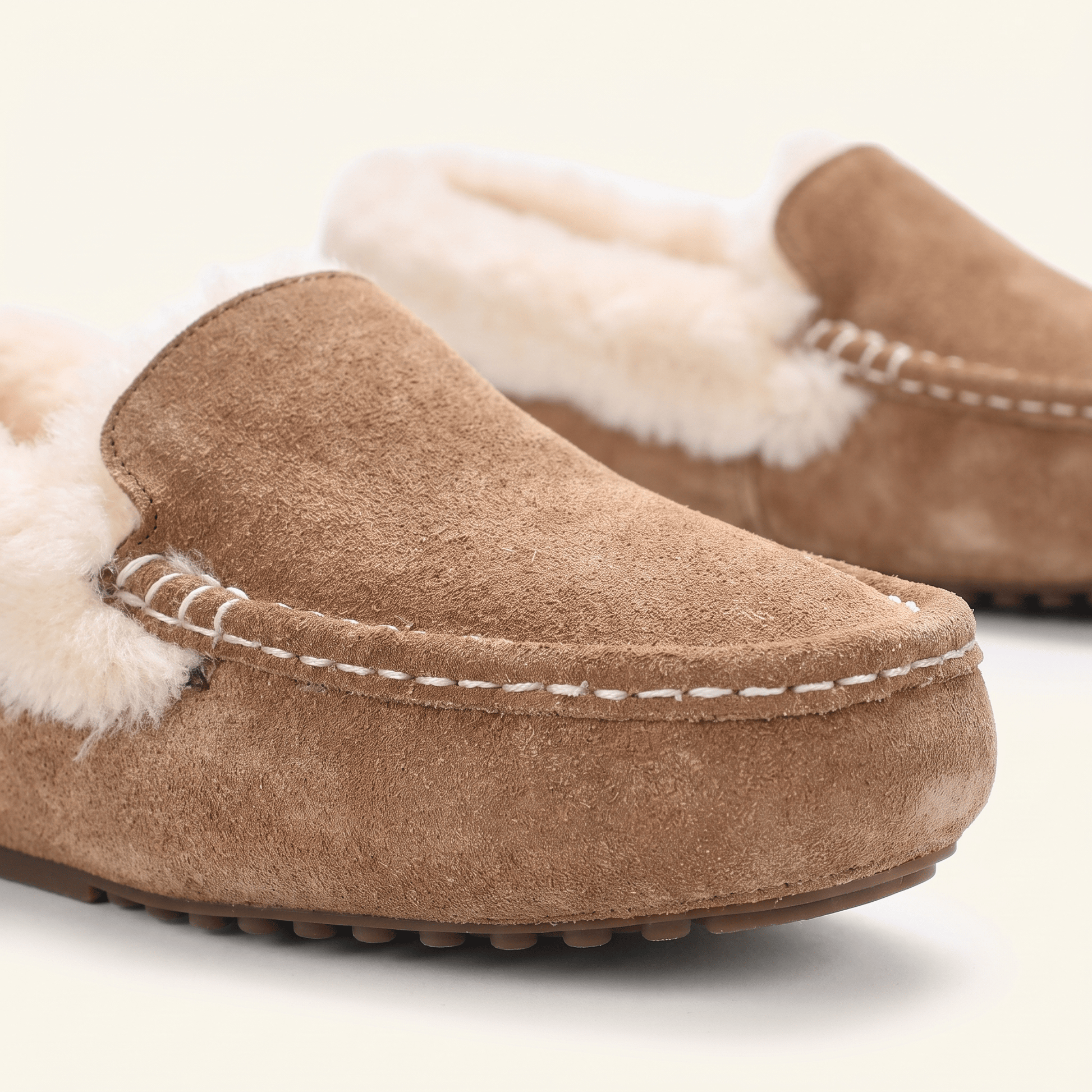 Mocassins Fourrés Femme Chaussons Cosy en Daim Véritable